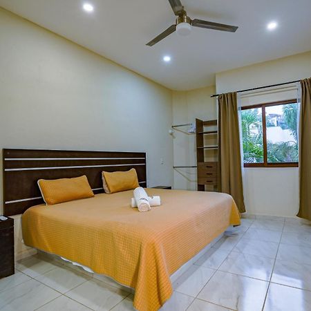 Hotel Y Suites Los Encantos 萨尤利塔 外观 照片