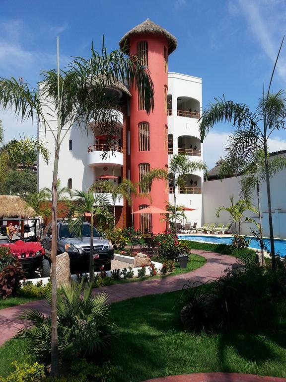 Hotel Y Suites Los Encantos 萨尤利塔 客房 照片